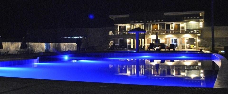 Lagoon Beach Resort Gitagun Esterno foto